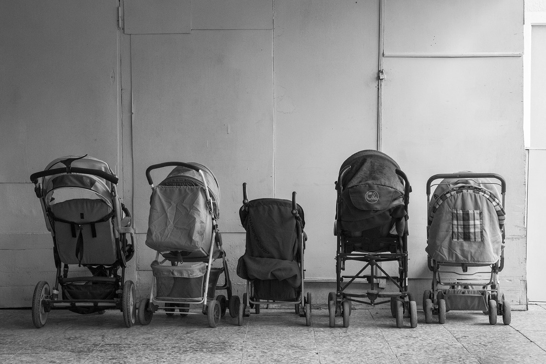 Jak skutecznie prać wózki dziecięce- Kompletny przewodnik